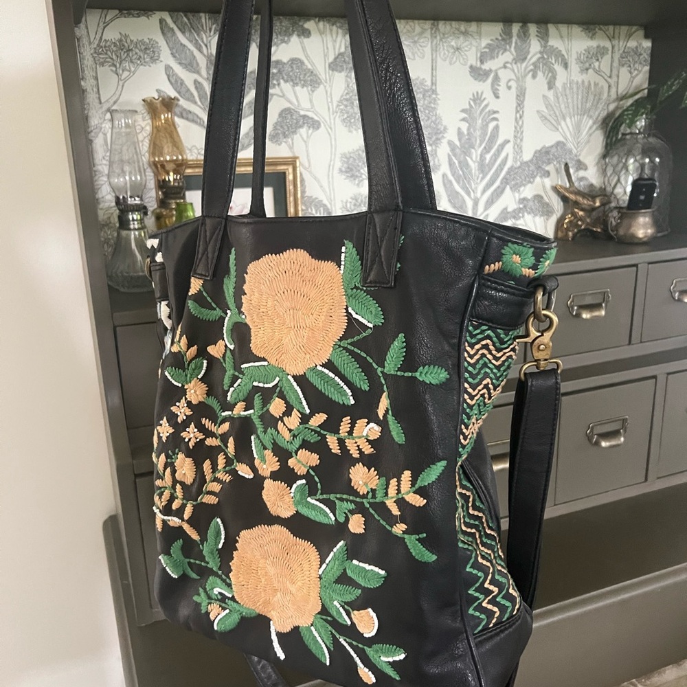 Old Trend Flora Soul Black Leather Hand Embroidered Tote Bag